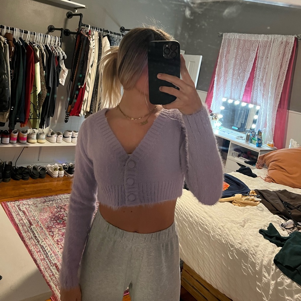 Cropped sweater
